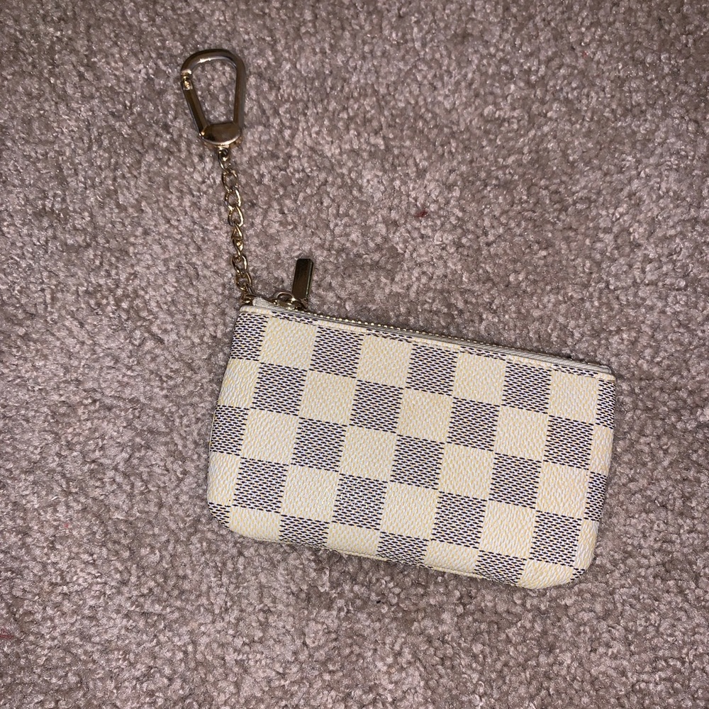 Daisy Rose Keypouch